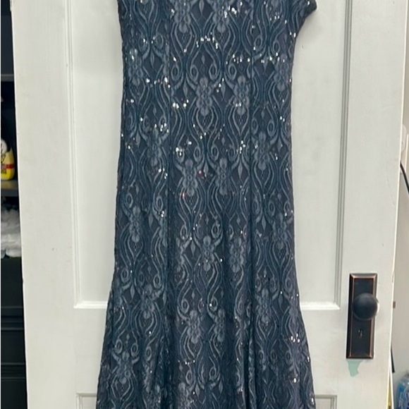 R&M Richards Gray Short Sleeve Wedding Dress - Picture 9 of 10